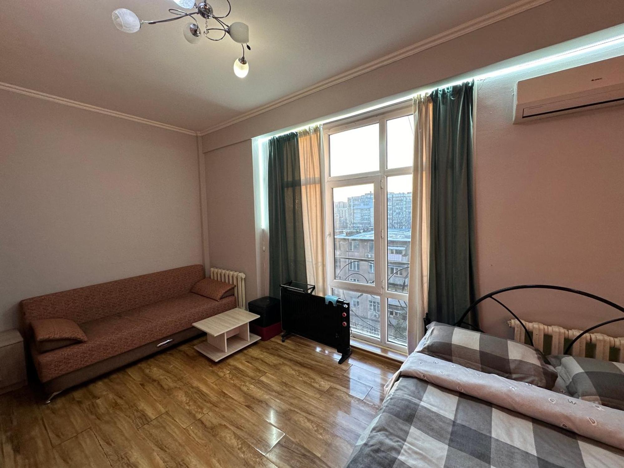 1-Room Apart. 21 On Usenbaeva 52 Near Eurasia Shopping Center Bishkek Luaran gambar